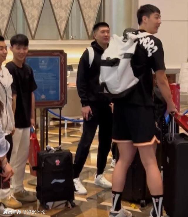 亚洲欧美精品